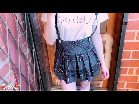 ❤️ Schoolgirl chuqur uning Dick so'radi va sinflar o'rniga fucks. ❤️❌ Anal videoda bizda